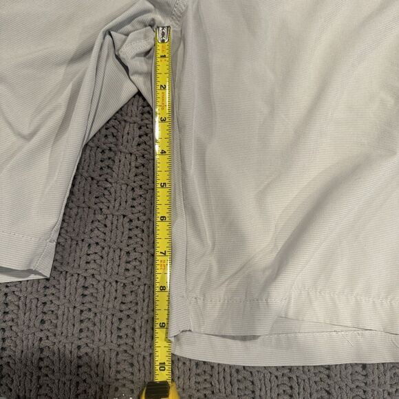 Travis Mathew Golf Shorts Men's 34 Lt. Gray Polyester Blend Stretch Flat Front - Picture 4 of 6